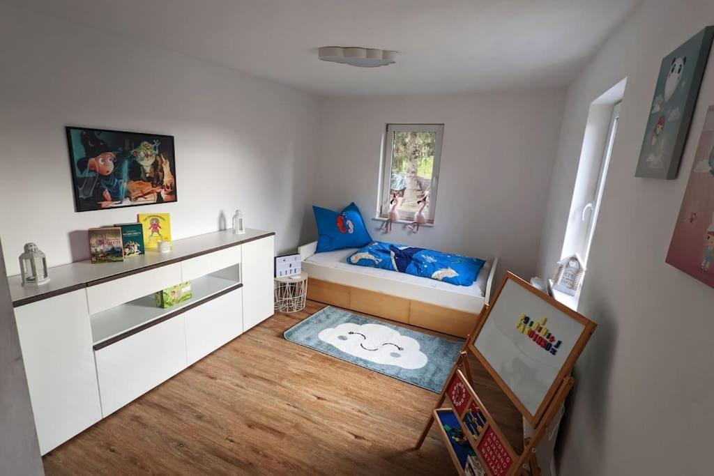 Fewo Im Lehm-Fachwerkhaus Erfurt Mit 3 Einzelnen Schlafzimmern Je Mit Tv Екстериор снимка