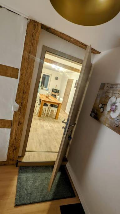 Fewo Im Lehm-Fachwerkhaus Erfurt Mit 3 Einzelnen Schlafzimmern Je Mit Tv Екстериор снимка